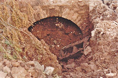 
Remains of the canal during road building in 1981, © Photo courtesy of an unknown source