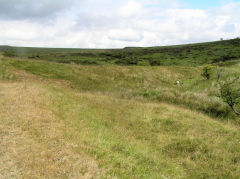 
Hill Pit reservoir dam, Blaenavon, July 2010