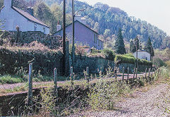 
Waun-fawr village from the Sirhowy line showing colliery branch trackbed behind the fence-posts, pre-1983, © Photo courtesy of Jim Coomer