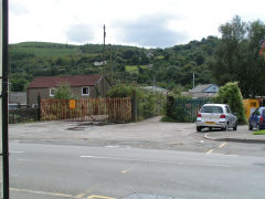 
Commercial Street level crossing towards ironworks, August 2008
