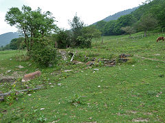 
The foundations of a barn near Gelli-Unig Farm, Pont-y-waun, September 2012