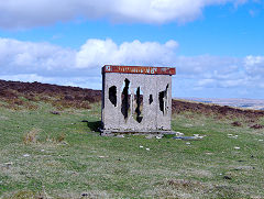 
Building with TV cable by tips, Marine Colliery, Cwm, April 2009