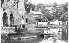 Llangattock canal wharf and limekilns, c1920, © Photo courtesy ofthe 'Monmouthshire Memories' group.