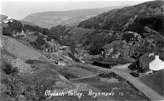 
Coal Tar Houses with the Clydach Railroad in front of them, c1950, © Photo courtesy of  Geoff Palfrey