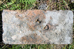 
'HD' small possibly from Parfitt's Upper Cwmbran brickworks