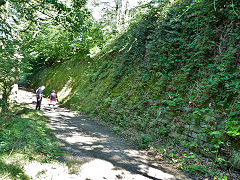 
The Merthyr Tramroad (or Pen-y-darren Tramroad) looking North, Edwardsville, September 2012