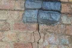 
Papplewick reservoir cracks, July 2019