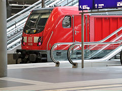 
'147 005' at Berlin Hbf, Germany, September 2024