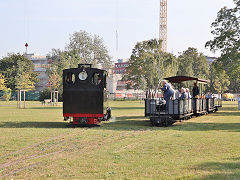 
'16' or '2643' takes us around the circuit at Frankfurt Feldbahn Museum, September 2024