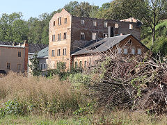 
Factory beside the Weisseritztalbahn probaly rail-served once, September 2024