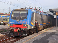 
'E464 700' at Sestri Levante, October 2022