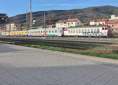 
'E652 091' at Sestri Levante, October 2022