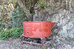 
'Charles Judd' crusher at Golden Crown Mine, Thames, March 2017