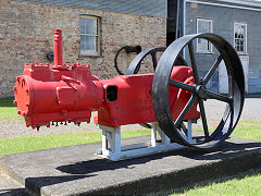 
Kelly & Lewis compressor from the 'New Caledonian Mile', Moanatairi,  at Bella Street pump house, Thames, February 2023