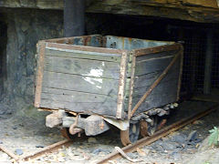 
Katoomba level wagons, Blue Mountains, December 2012