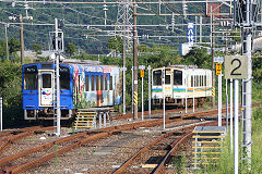 
The Hisatsu Orange Railway units '112' and '108', September 2017