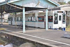 
'MR 603' on the Matsuura Railway, October 2017