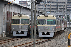 
Iyo Railway '3509' and '3503' at Matsuyama, September 2017