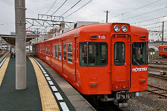 
Iyo Railway '718' at Matsuyama, September 2017