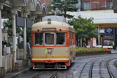 
Tram '52' at Matsuyama, September 2017